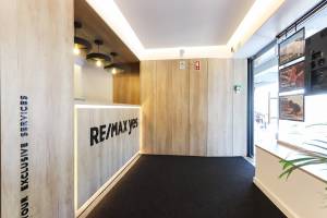 Picture of Re/max YES