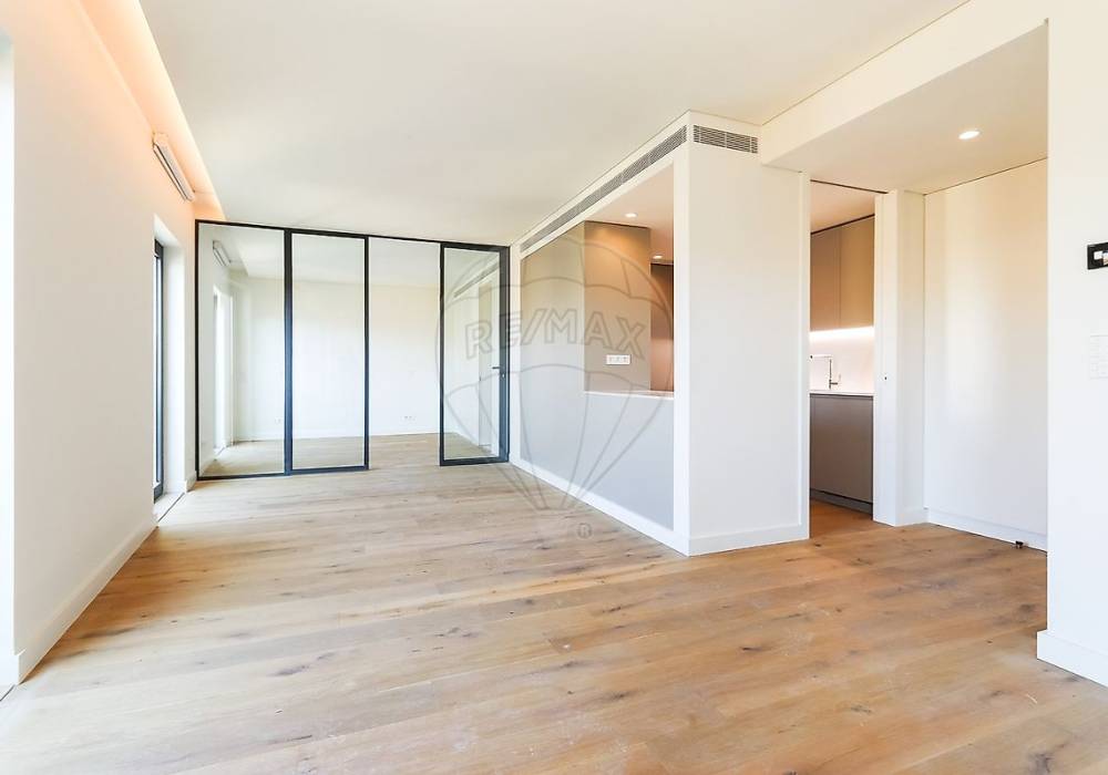 1e3389b9-99e8-4e55-be75-43b4be6bdb84