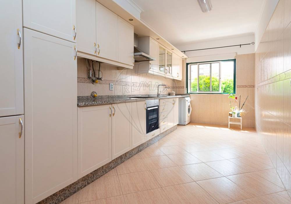 523d8593-e4f2-458b-8e97-118ed7b9149a