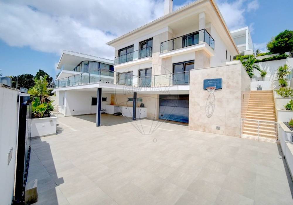 a9258187-edd5-4978-b7a7-80ca262ff638