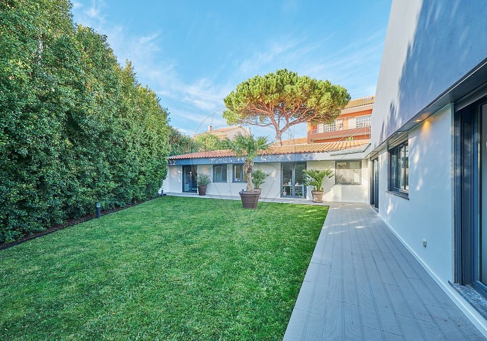 ac6f1093-2401-4295-9b34-6d5aa0a45178