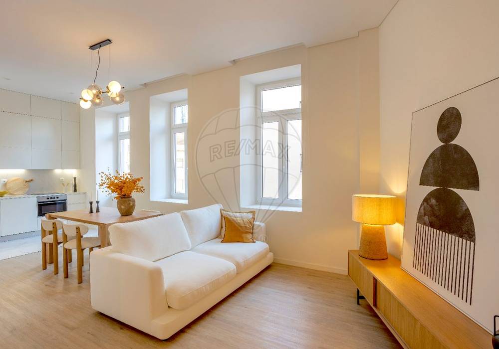 b2792d49-4cda-47cb-a47e-156c0f02e7a3