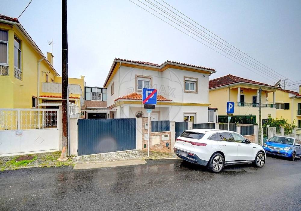 c40675fc-559b-4931-b7d9-ad67d5b3ad42