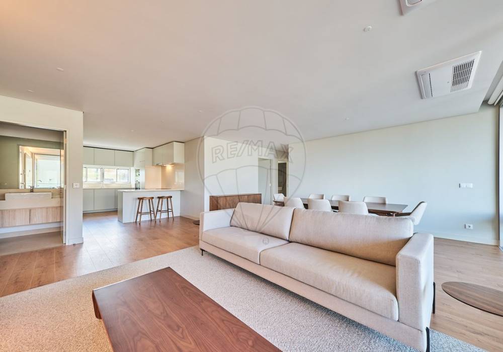 d259a07b-c3b0-46e1-af1d-57a339f2b1d8