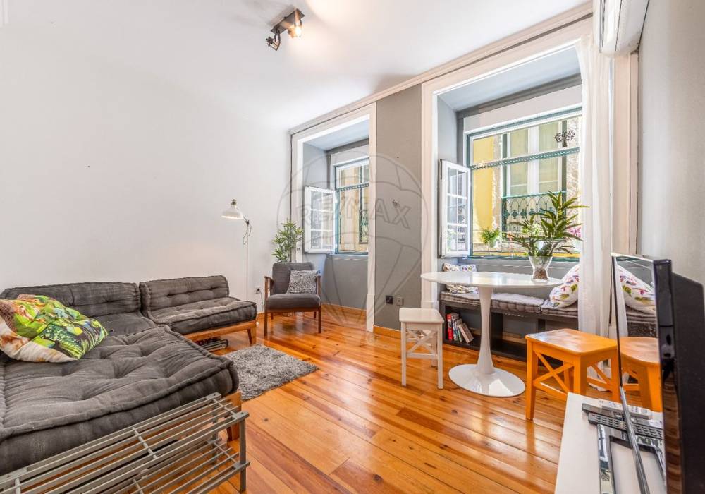 ed96e65f-bb64-42b5-9729-ed717d0fbe16